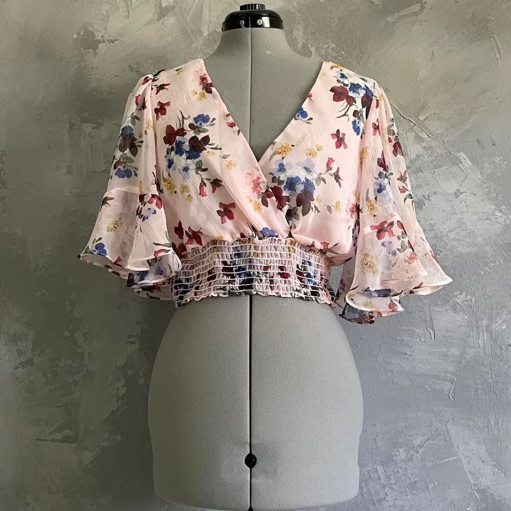 Chelsea & Violet Pink Floral Smocked Crop Top Large